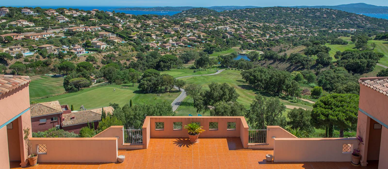 Vue panoramique Hôtel Amarante Golf Plaza Sainte-Maxime